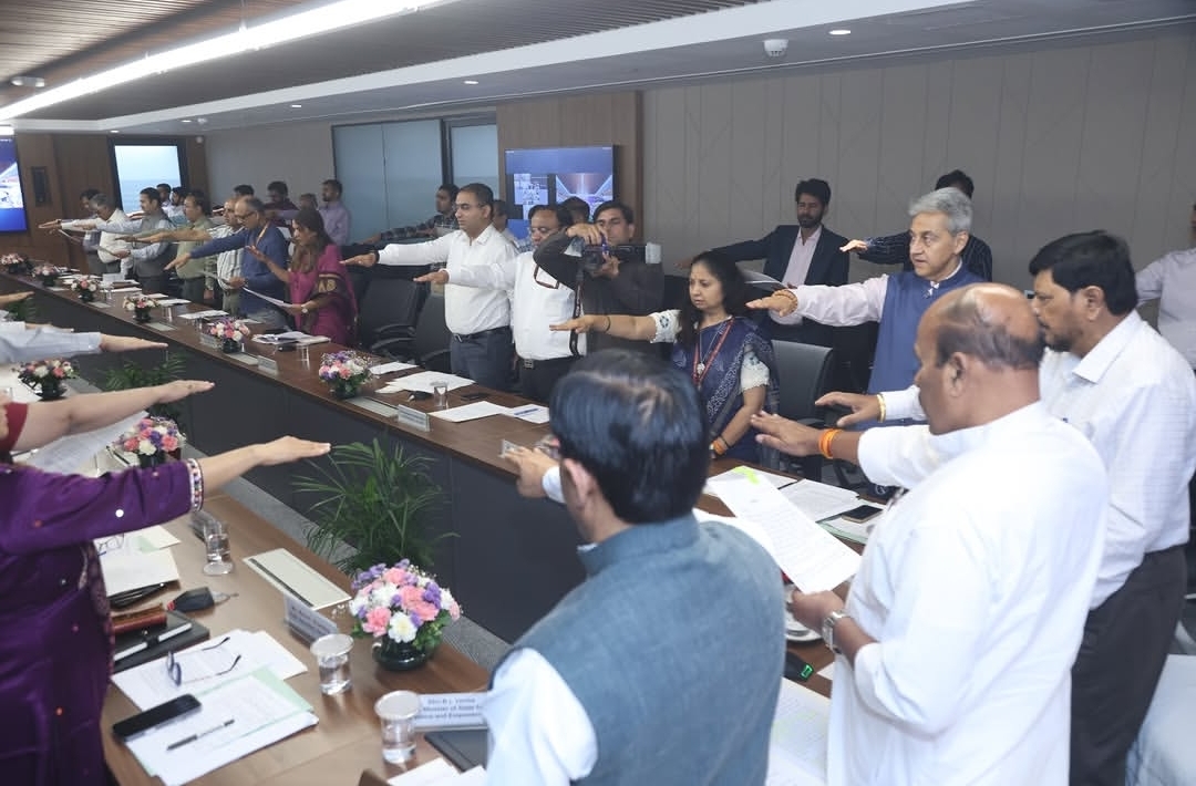 Administration of the Nasha Mukt Bharat Abhiyaan Pledge during the One-Day National Level Workshop on “Creating a Well-Functioning Care Economy” held on 22 May 2026, encouraging everyone to work together for a drug-free society and better care and respect for senior citizens.