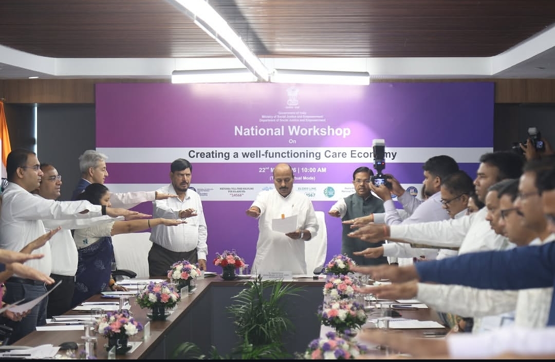 Administration of the Nasha Mukt Bharat Abhiyaan Pledge during the One-Day National Level Workshop on “Creating a Well-Functioning Care Economy” held on 22 May 2026, encouraging everyone to work together for a drug-free society and better care and respect for senior citizens.